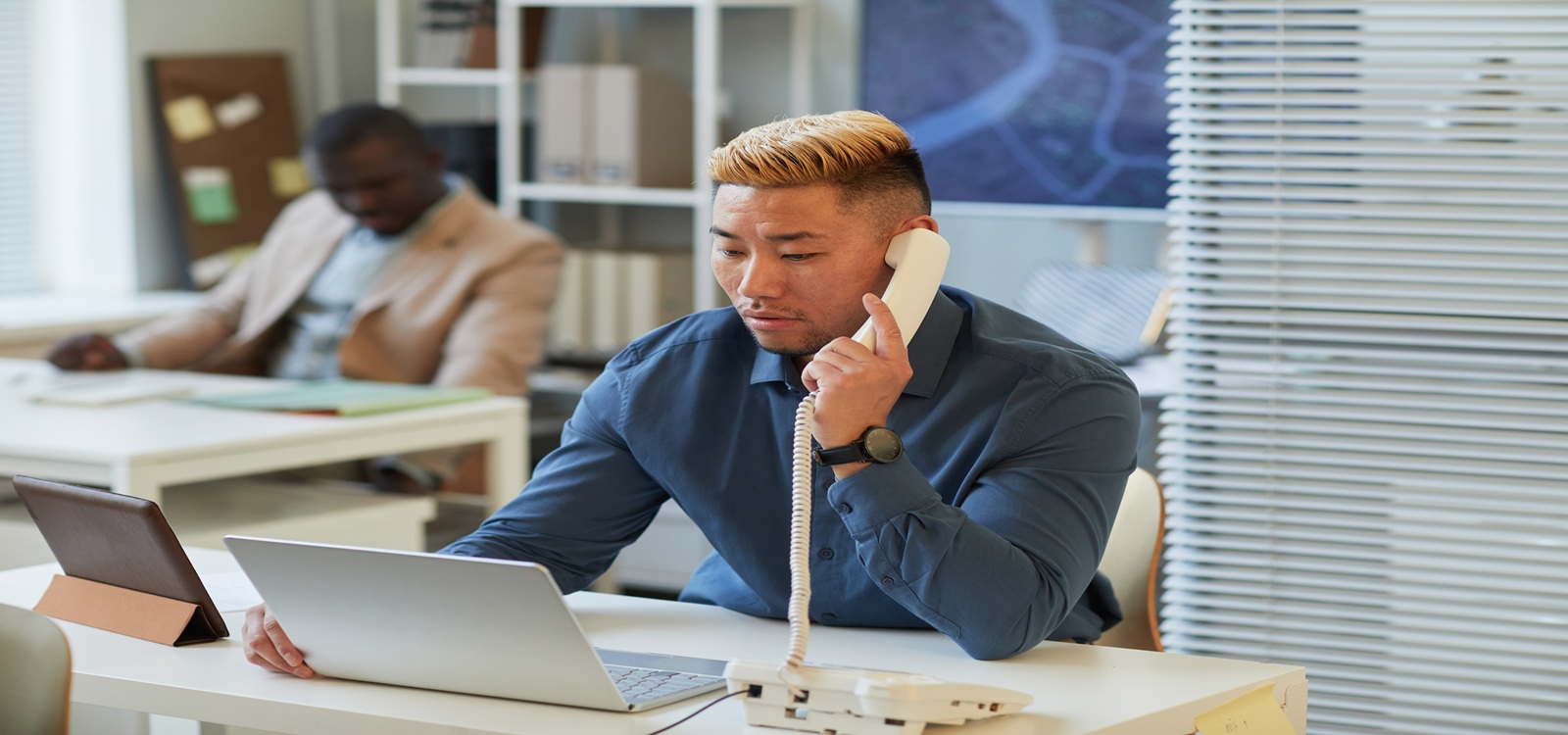 Dialer VoIP US sip trunking Background